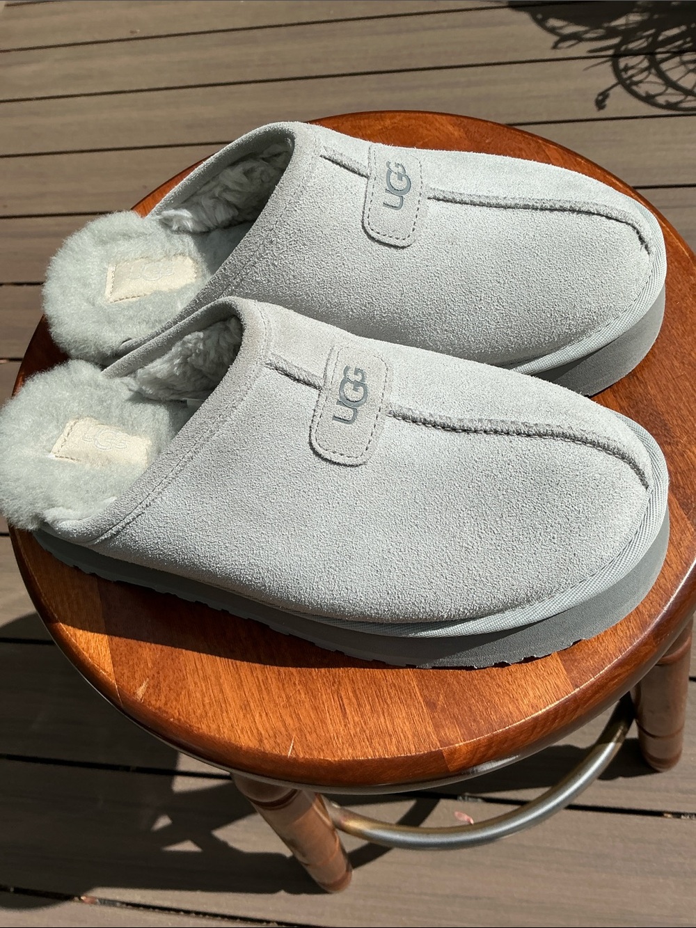 UGG DISCOQUETTE SHEARLING SLIPPERS - Picture 2 of 9